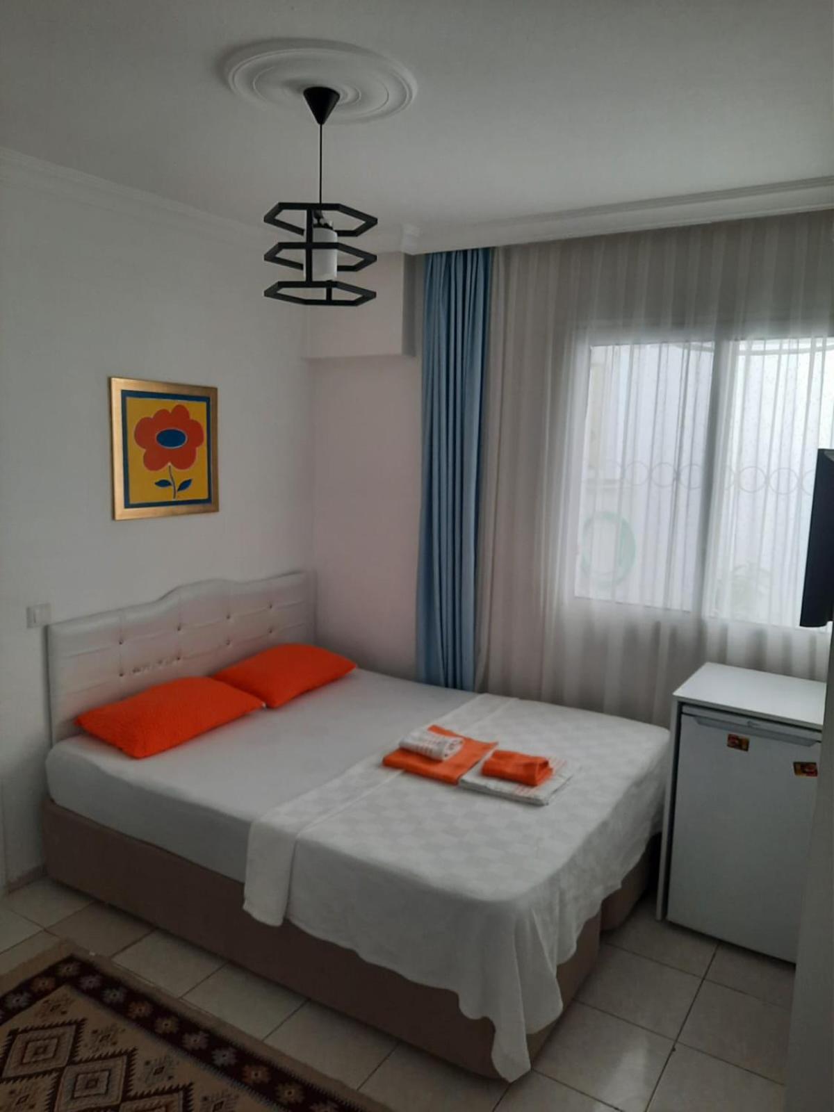 Beyaz Apart Pansiyon Çeşme المظهر الخارجي الصورة