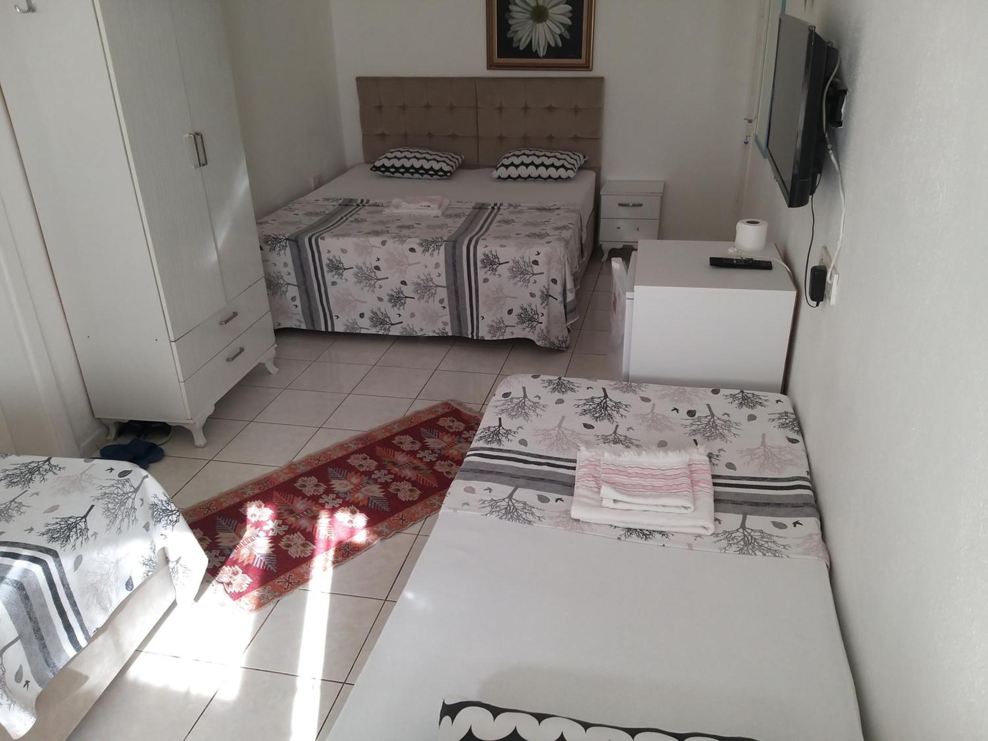 Beyaz Apart Pansiyon Çeşme المظهر الخارجي الصورة