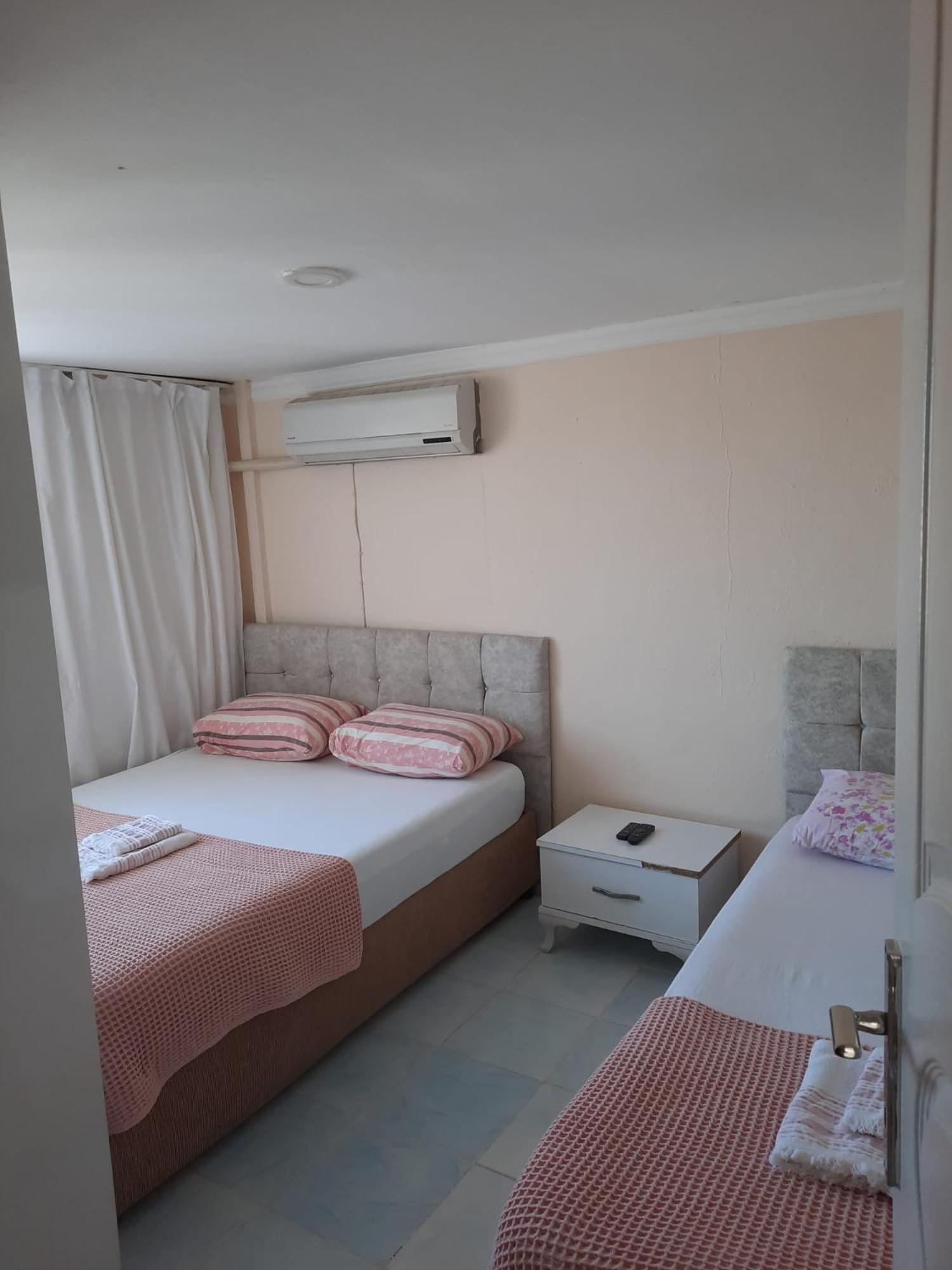 Beyaz Apart Pansiyon Çeşme المظهر الخارجي الصورة